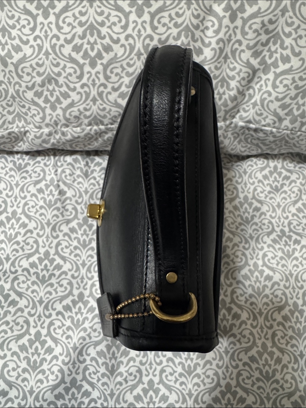 Vintage Regina Coach Bag Black Leather Top-Handle Crossbody with Gold Turnlock - Picture 5 of 12